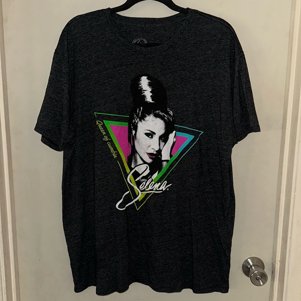 Selena graphic t-shirt